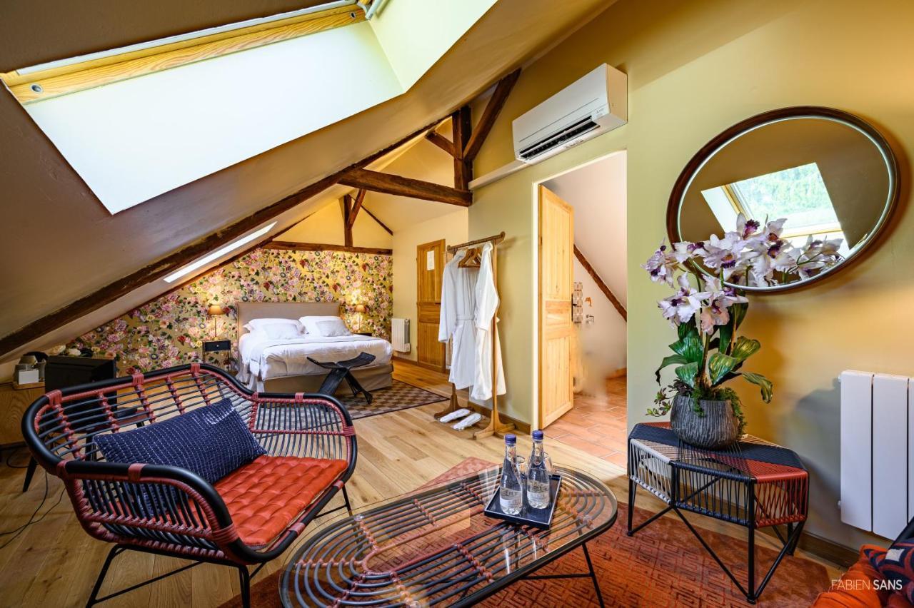 Maison D'Hotes Les Jardins Saint Eloi Le Lonzac Luaran gambar
